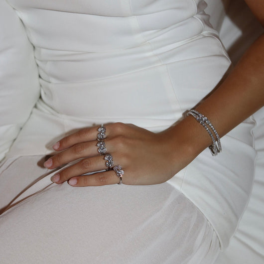 THE GRADUATED TENNIS BRACELET - SILVER